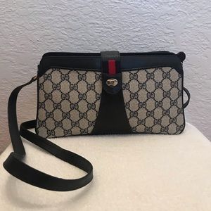 Authentic & Rare Vintage Gucci Purse♥️
